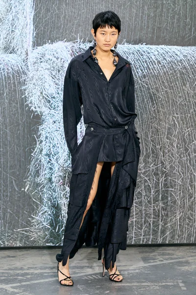 Look 57